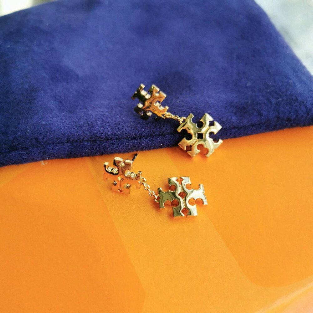 Tory Burch Gold Puzzle-Logo Drop Earrings